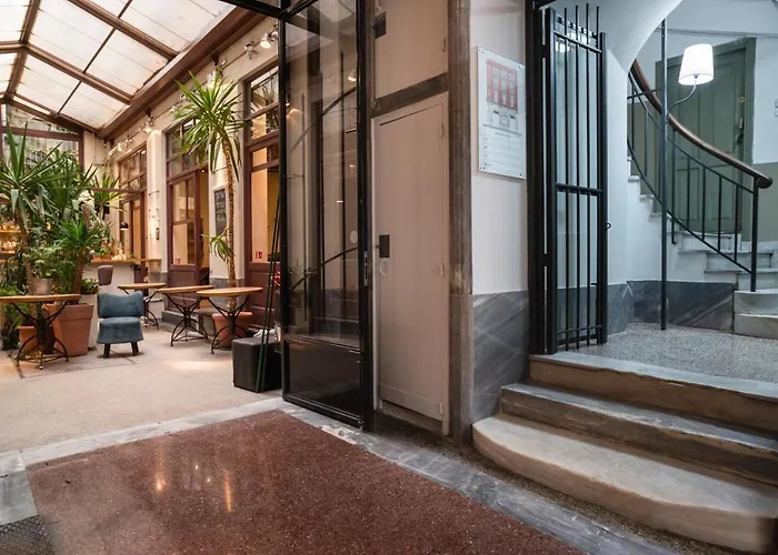 Polytimon, An Athenian Neoclassical Apartment